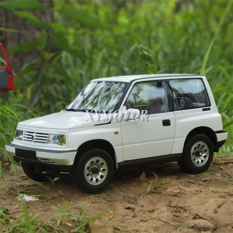DORLOP 1:18 for Suzuki Vitara Escudo Diecast Car Model SUV Toys Gifts White/Gray/Red Collection Display Ornaments