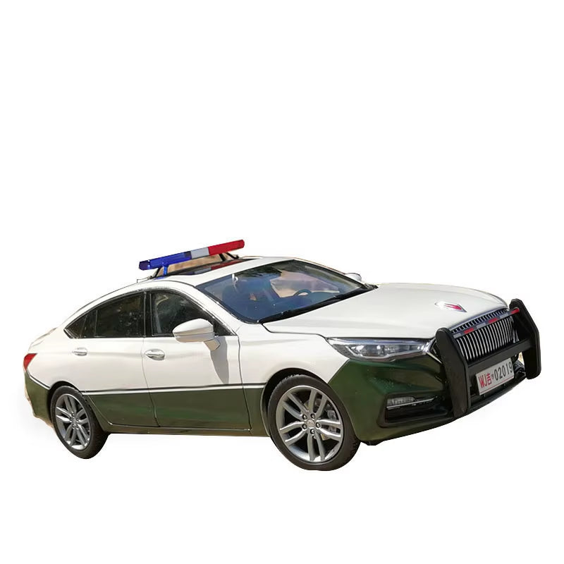 Original Hongqi H5 Sedan Armed Version 1:18 Alloy Simulation Car Model