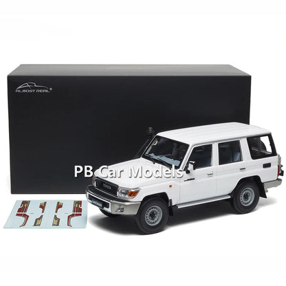 Almost Real Car Model 1/18 Land Cruiser76 Alloy Fully Open Car Model White
