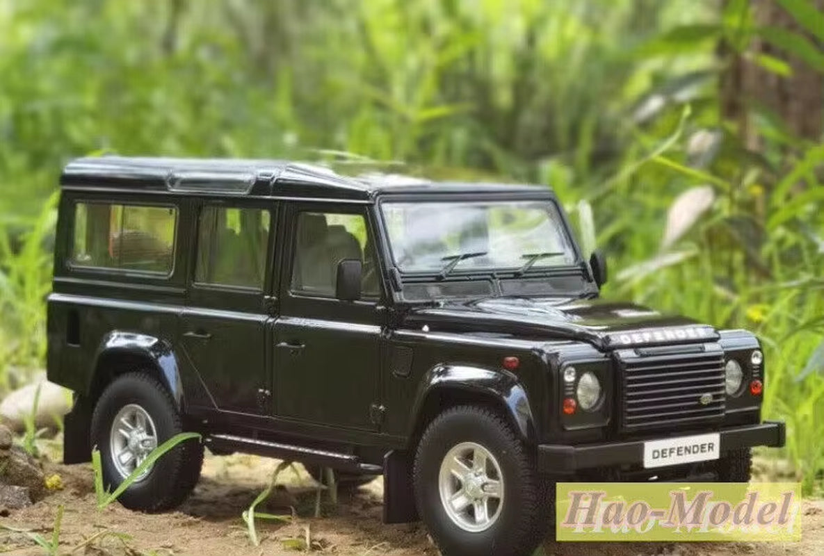 Century Dragon 1:18 for Landrover Defender110 Diecast Metal Car Model Ornaments Birthday Gifts Display Collection Black/Red