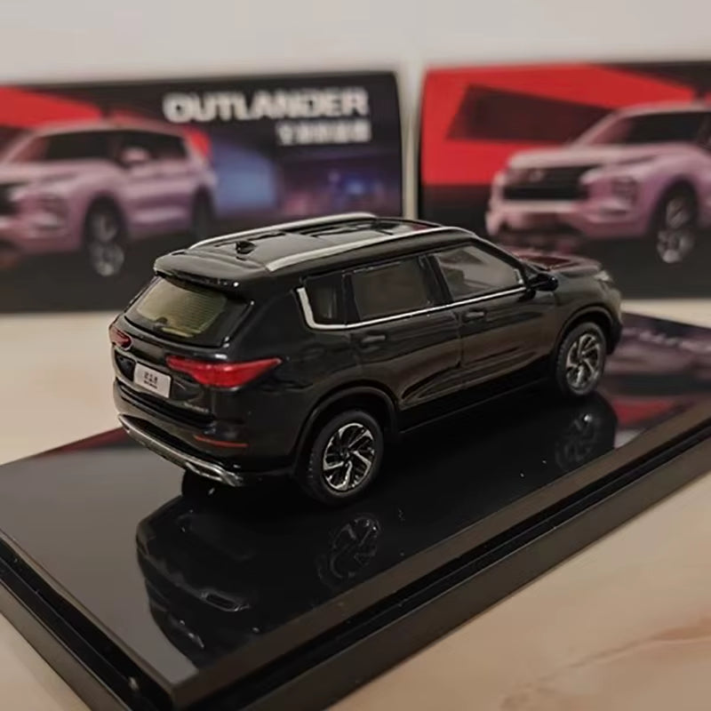 Original for Outlander 2023 SUV 1:64 Alloy Car Model