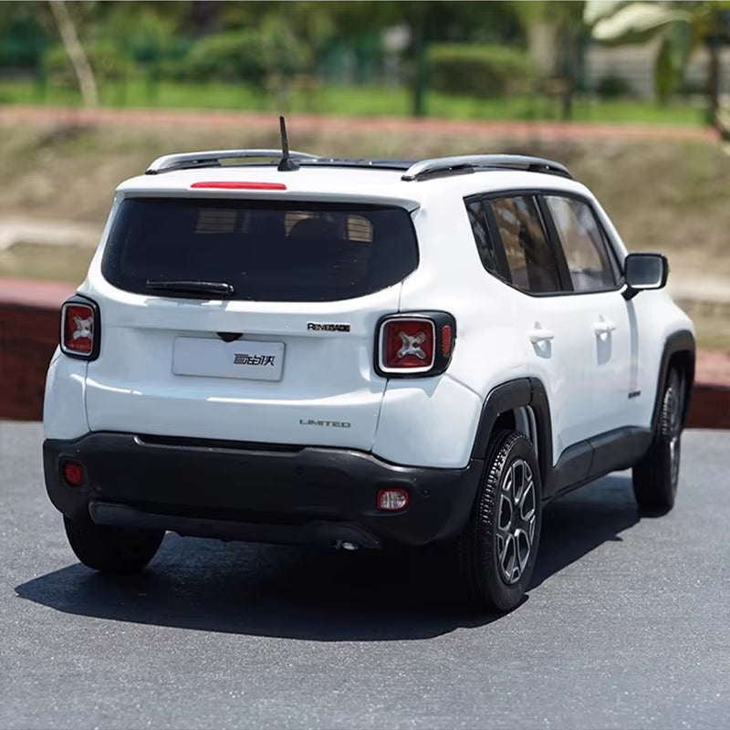 1: 18 Original for Free Hero Car Model Renegade Alloy Simulation Car Model