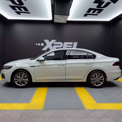 A Domestically Produced 2019 All-New Bora Sedan 1:18 Alloy Simulation Car Model