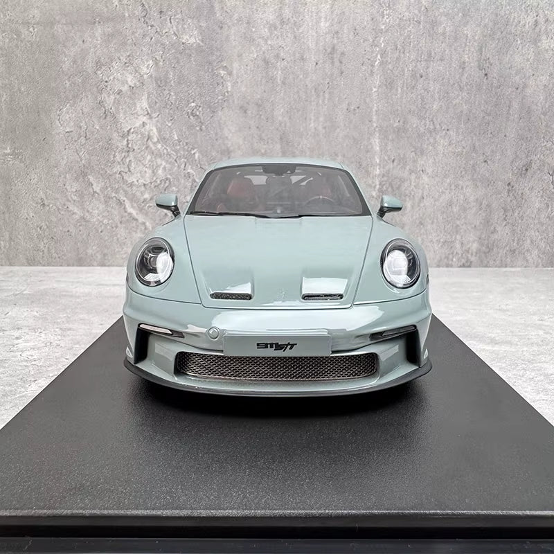 GT Spirit 1:18 for 992 S/T with Display Box Car Model +Small Gift