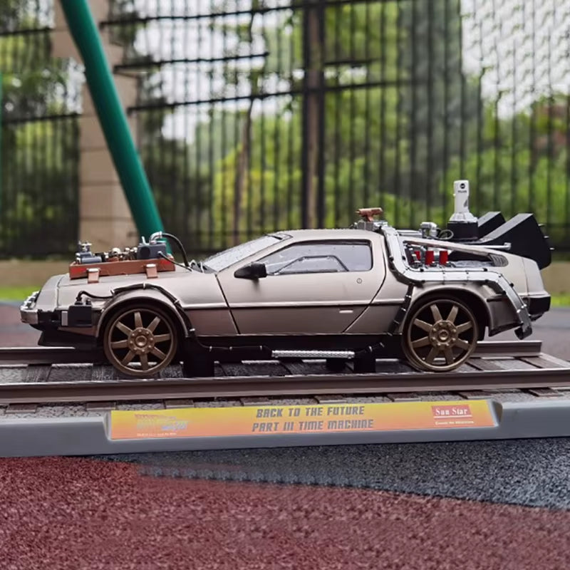 Sun Star 1:18 Returns to Future DMC12 Time Machine Flight Edition Railway Edition Alloy Car Model