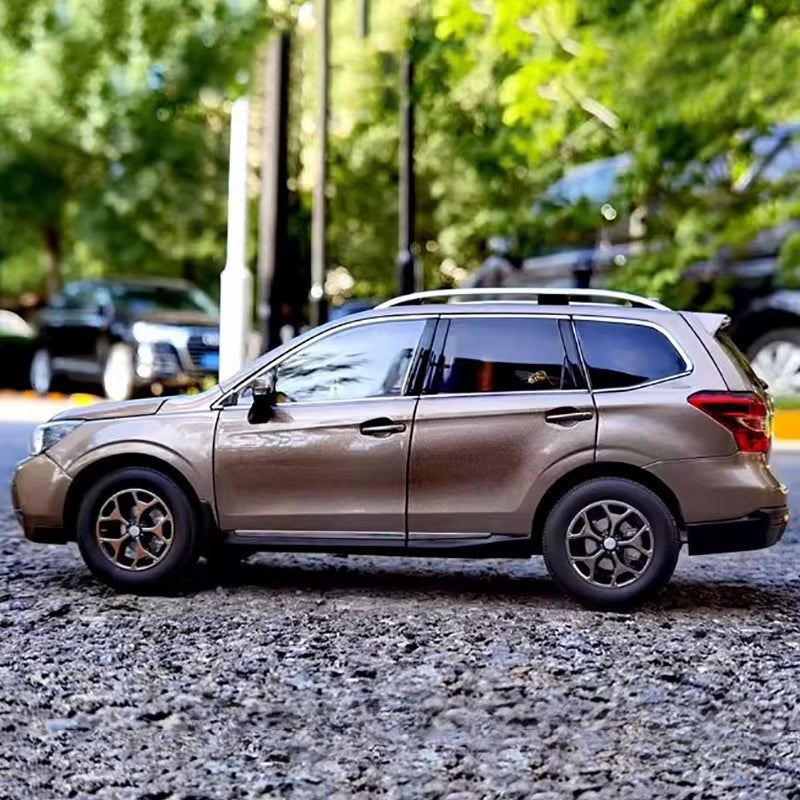 Original Factory 1:18 for Forester Simulation Alloy Car Model Gift Ornament