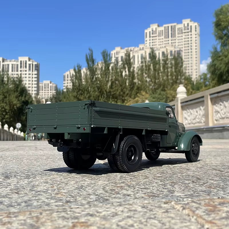 Century Dragon Original 1:18 Old Jiefang CA10 Truck 1956 Simulation Alloy Car Model