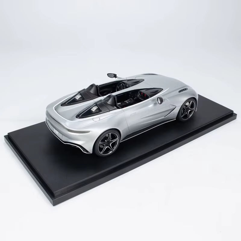 GT Spirit 1:18 for V12 2021 Resin Car Model GT430