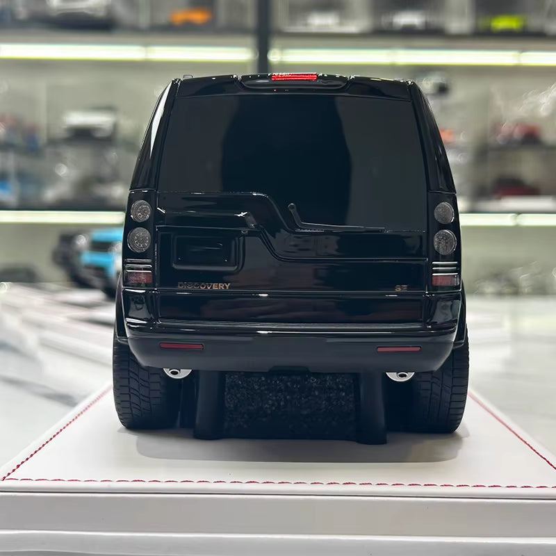 IVY Tailor 1/18 for Discovery 4 Limited Edition Resin Car Model