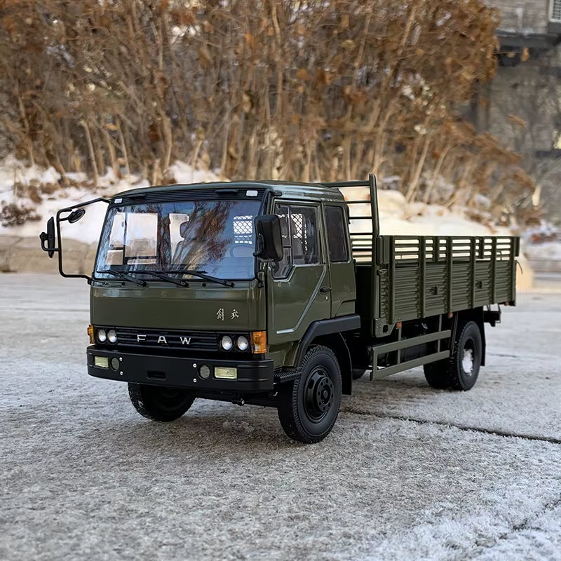 Century Dragon Original Factory Jiefang J3 Army Truck 1:24 Alloy Simulation Car Model Jiefang J3 Truck Model Collection