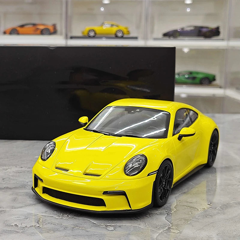Minichamps for 992 GT3 Simulation Resin Car Model Collection Ornament 1/18