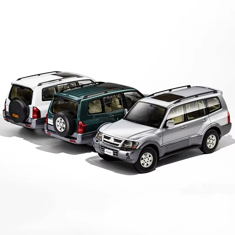 Yc Model 1: 18 Pajero Bobcat V73 off Road Alloy Fully Open Car Model