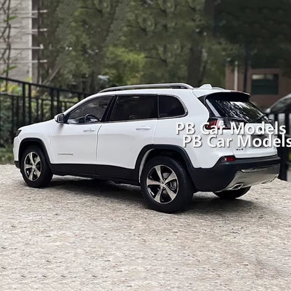 1/18 Original 2019 Free Light Cherokee Car Model Alloy Car Model