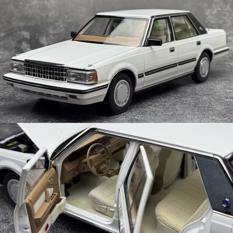 Xiaoguang CROWN 122 Alloy 1:18 Car Model Classic Vintage Car Model