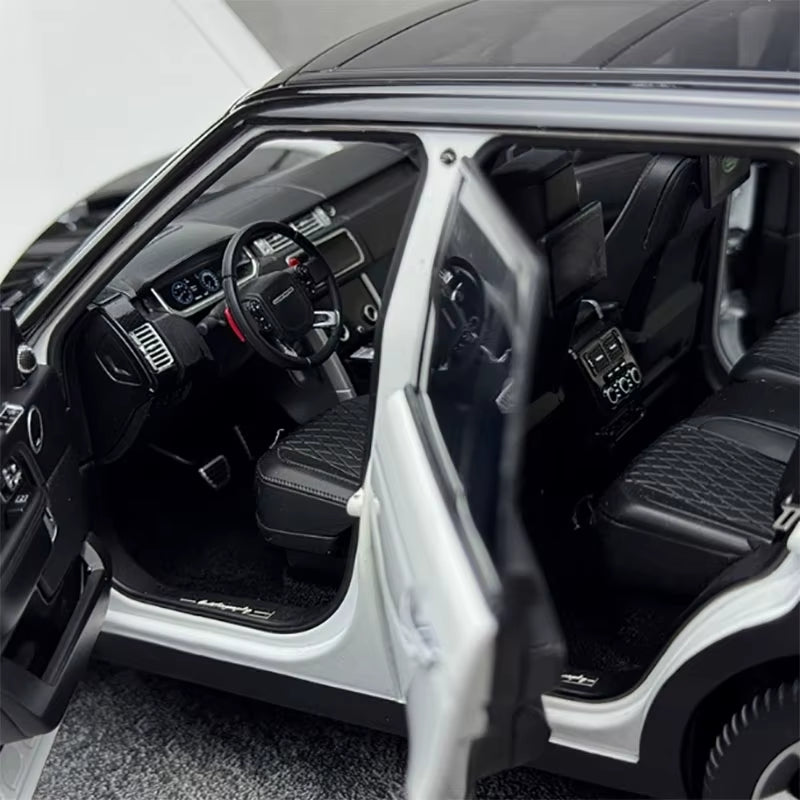 LCD 1:18 Range Rover SVA Executive Edition 2020 Alloy Car Model