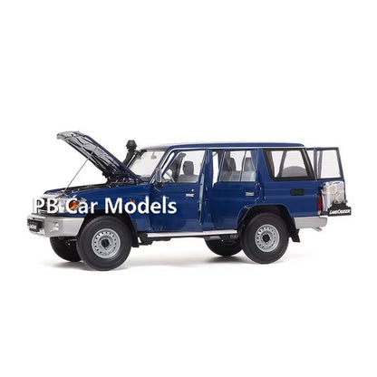 AR 1/18 Land Cruiser 76 LC76 2017 Alloy Car Model Collection +Small Gift