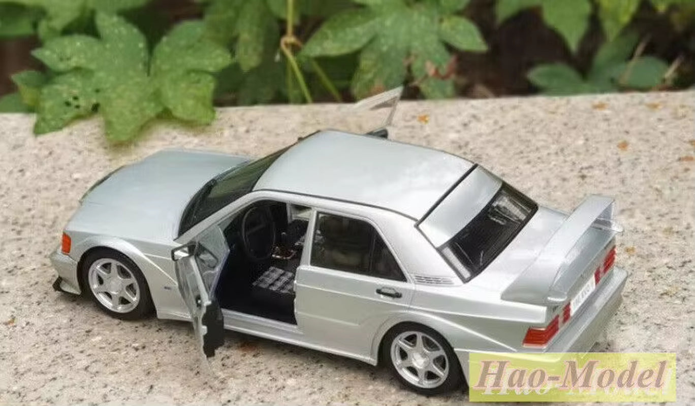 Solido 1/18 for Benz 190 W201 EVO Alloy Diecast Model Car Ornaments Toys Boys Birthday Gifts Hobby Display Collection Silver