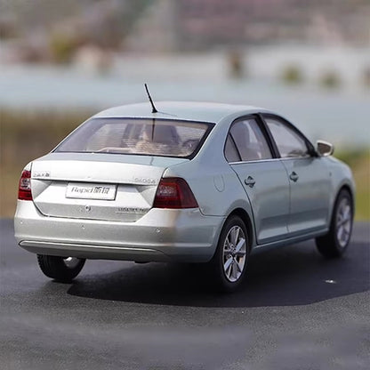 Skoda Xinrui 1:18 Original 2016 Skoda Alloy Automobile Model