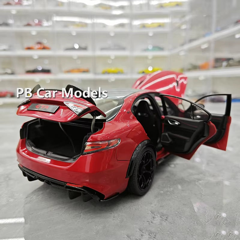 MH Alfa Romeo Giulia GTA Simulation Car Model 1 18 Collection Ornament