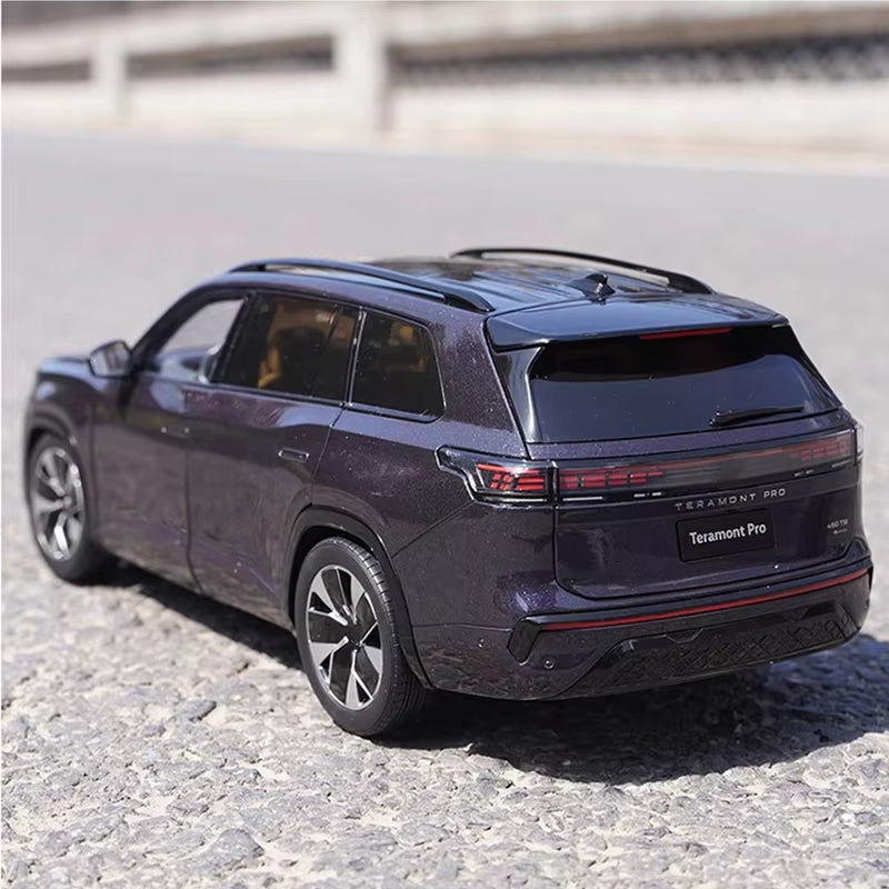 Original for Touareg Pro Teramont 2025 1:18 Alloy Simulation Car Model