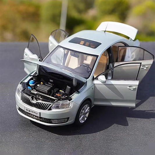 Skoda Xinrui 1:18 Original 2016 Skoda Alloy Automobile Model