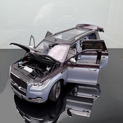 Original Car Model Navigator 1:18 Alloy Simulation Car Model Navigator