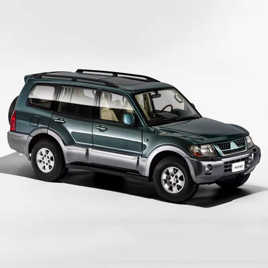 Yc Model 1: 18 Pajero Bobcat V73 off Road Alloy Fully Open Car Model