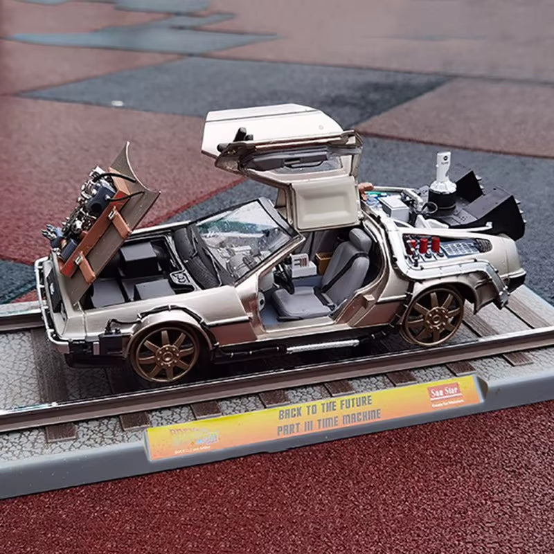 Sun Star 1:18 Returns to Future DMC12 Time Machine Flight Edition Railway Edition Alloy Car Model