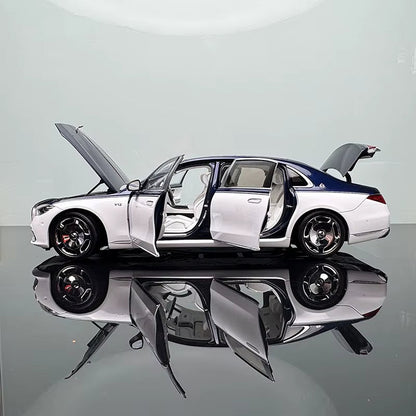 Almostreal 1: 18 Maybach S-Class Blue and White Alloy Fully Open Car Model