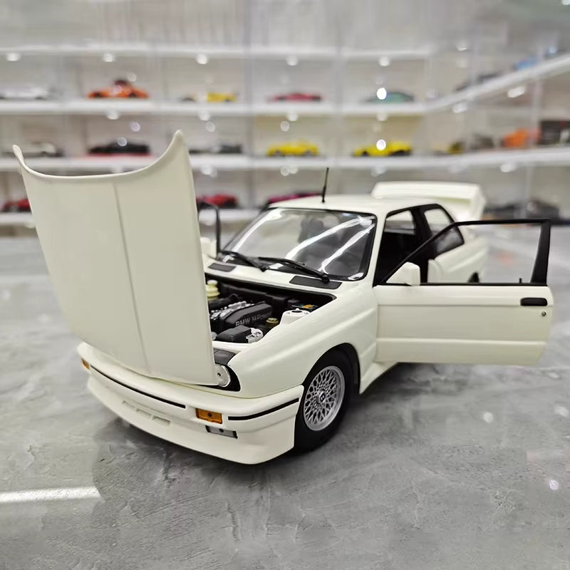 Minichamps 1:18 M3 E30 1987 Simulation Alloy Metal Car Model Collection Ornament