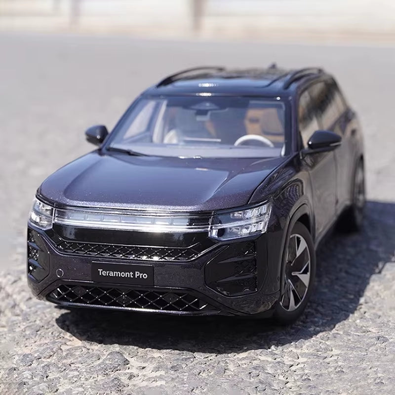 Original for Touareg Pro Teramont 2025 1:18 Alloy Simulation Car Model