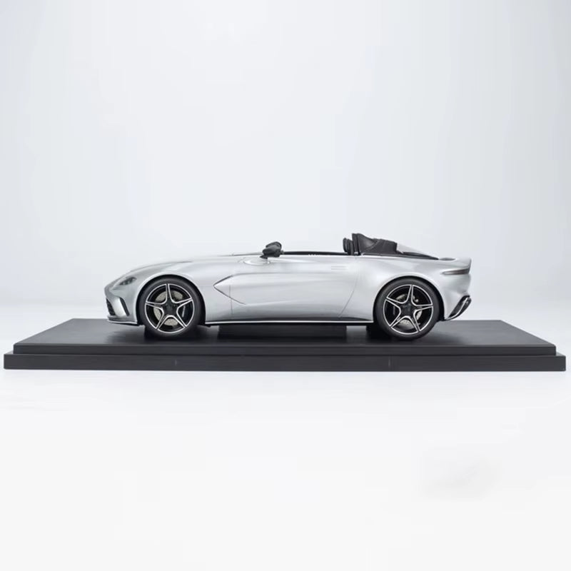 GT Spirit 1:18 for V12 2021 Resin Car Model GT430