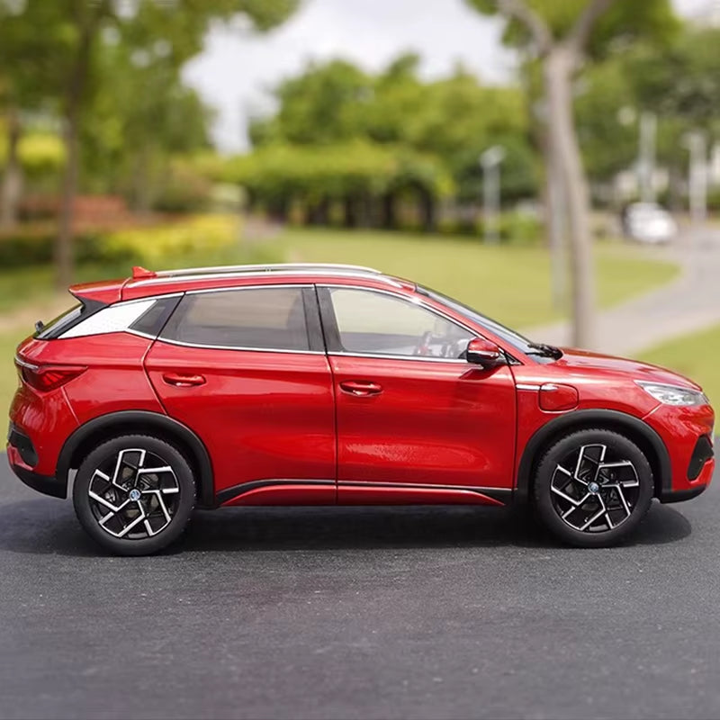 1: 18 Original Factory Yuan plus Model Off-Road Vehicle Small SUV Alloy Simulation Car Model