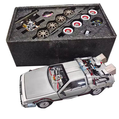 Ultra Fine Version 1:18 DMC Returns to the Top Player of the Future, Lighting Version Alloy Car Model