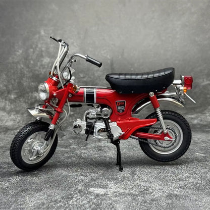 EBBRO 1: 10 Giraffe DAX ST50 1969 Motorcycle Model Collection Ornament Gift