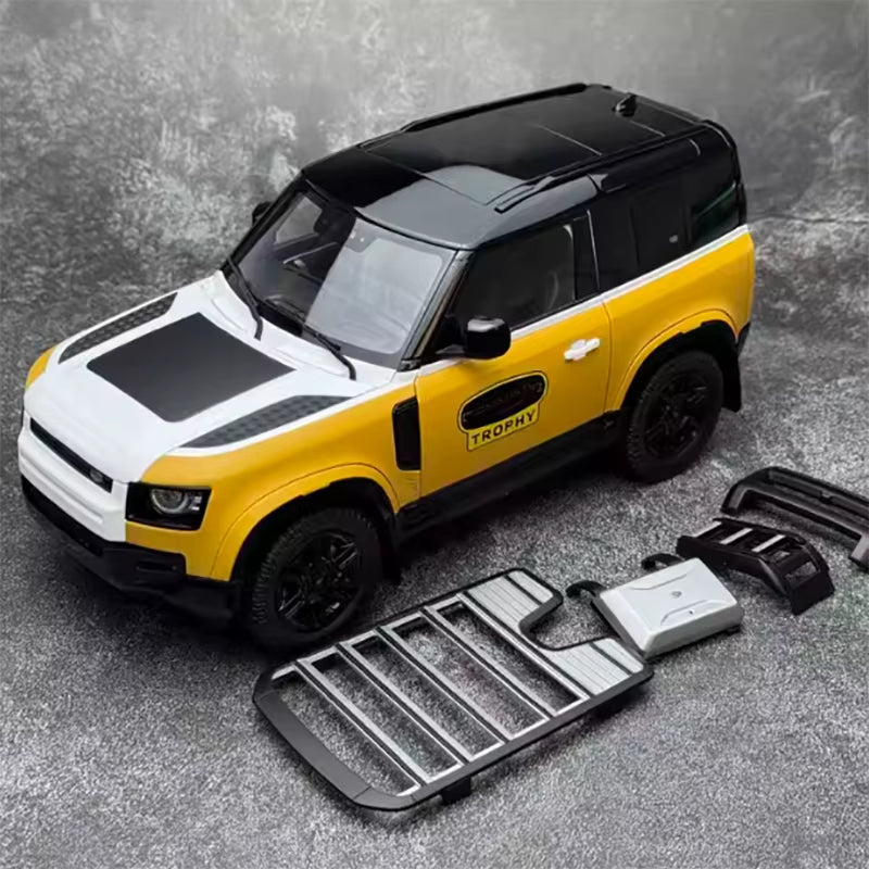 ALMOSTREAL 1:18 Defender 90 2023 Salute Edition Alloy Car Model