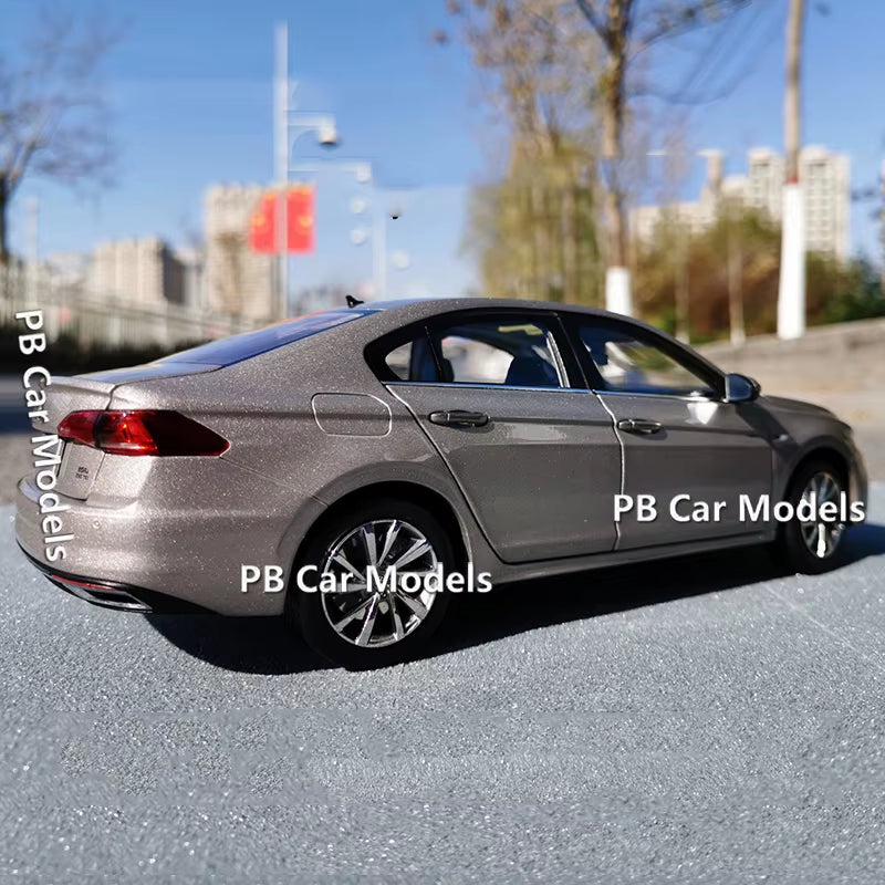 A Domestically Produced 2019 All-New Bora Sedan 1:18 Alloy Simulation Car Model