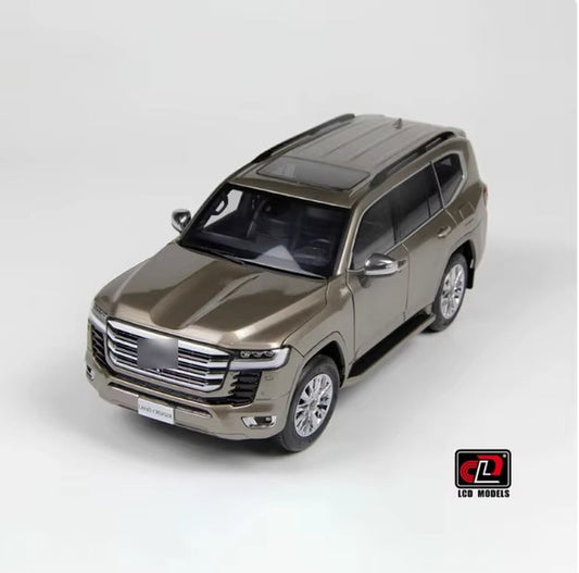 LCD Models Scale 1:18 for Toyota Land Cruiser LC300 ZX Alloy Diecast Model Car Toys Gifts Red/Gray/White/Gold Display Collection