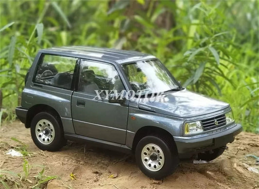 DORLOP 1:18 for Suzuki Vitara Escudo Diecast Car Model SUV Toys Gifts White/Gray/Red Collection Display Ornaments