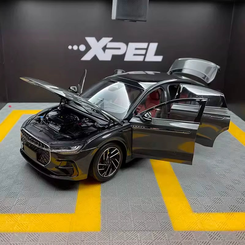 Original 1:18 Alloy Fully Open Icool Car Model Simulation with Base for Collection