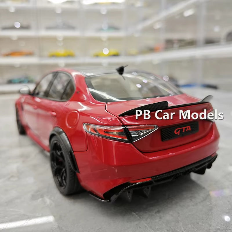 MH Alfa Romeo Giulia GTA Simulation Car Model 1 18 Collection Ornament