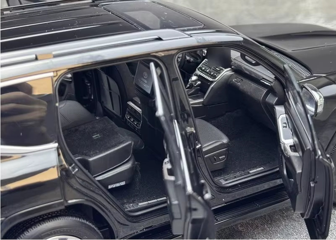 LCD Models Scale 1:18 for Toyota Land Cruiser LC300 ZX Alloy Diecast Model Car Toys Gifts Red/Gray/White/Gold Display Collection