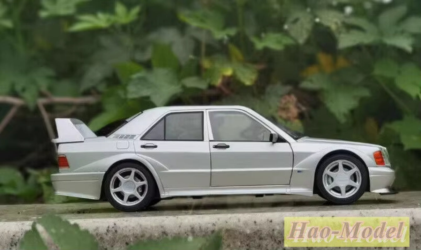 Solido 1/18 for Benz 190 W201 EVO Alloy Diecast Model Car Ornaments Toys Boys Birthday Gifts Hobby Display Collection Silver