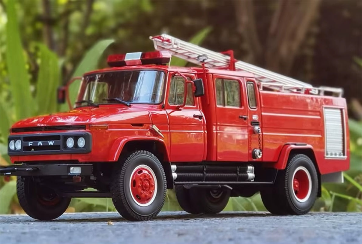 Century Dragon Jiefang CA141 Rescue Fire Truck 1:24 Alloy Simulation Car Model Liberation CA142 Fire Truck
