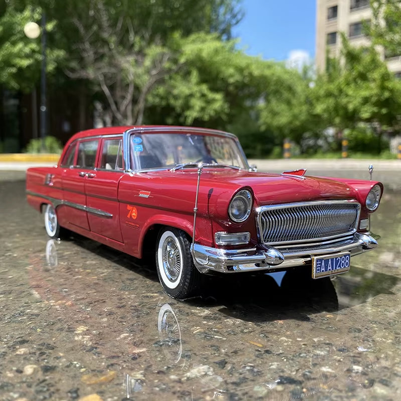 Century Dragon Original Car Model Hongqi CA72 Premium Car 1:18 Metal Simulation Car Model Collection Gift
