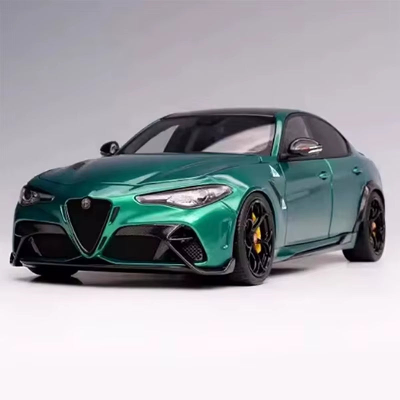 MH Alfa Romeo Giulia GTA Simulation Car Model 1 18 Collection Ornament