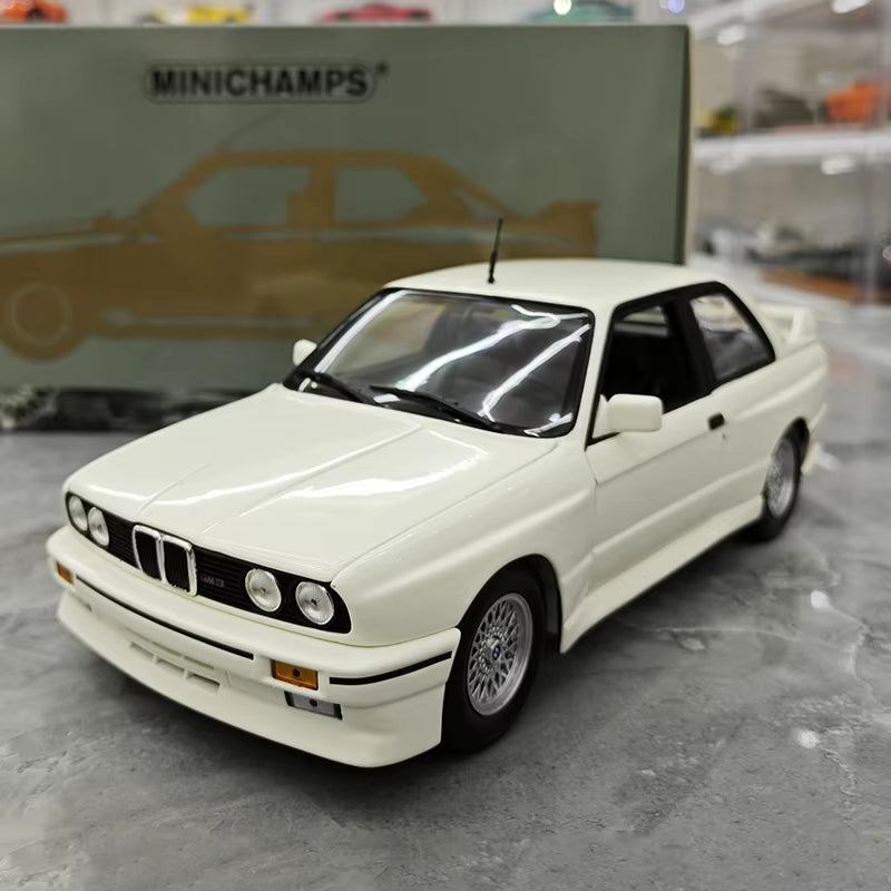 Minichamps 1:18 M3 E30 1987 Simulation Alloy Metal Car Model Collection Ornament