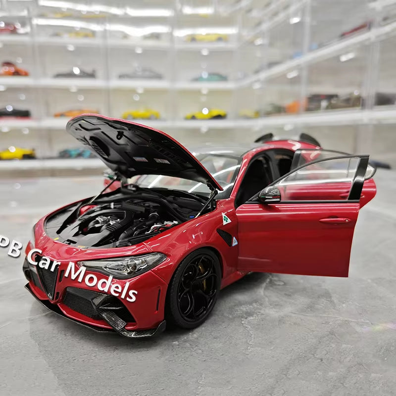 MH Alfa Romeo Giulia GTA Simulation Car Model 1 18 Collection Ornament