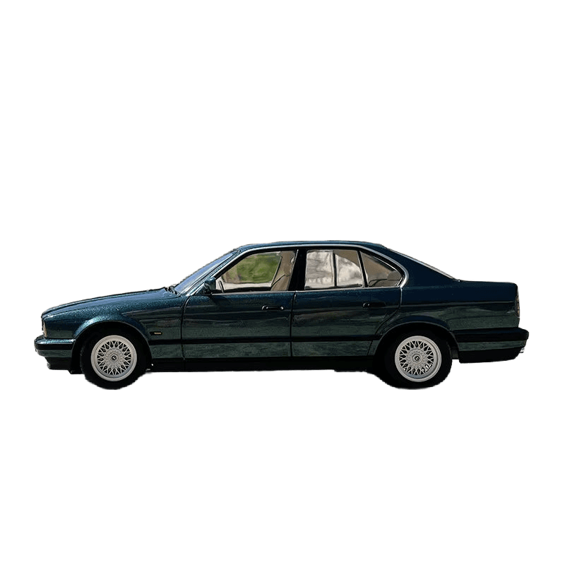 1:18 1988 BMW 535i (E34)