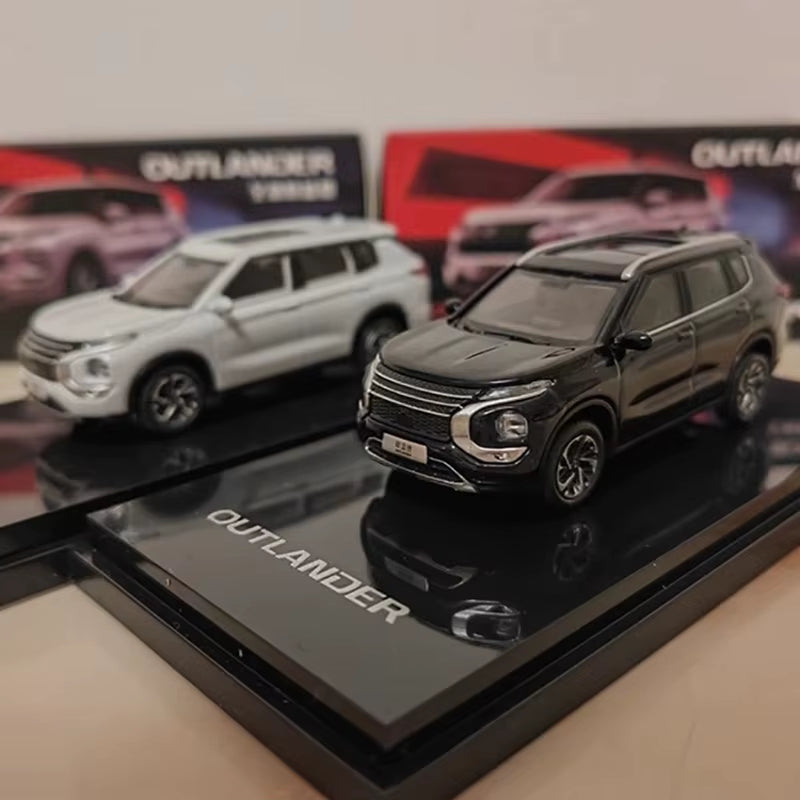 Original for Outlander 2023 SUV 1:64 Alloy Car Model